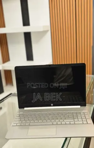 Photo - New Laptop HP Stream Notebook 16GB Intel Core I5 SSD 512GB