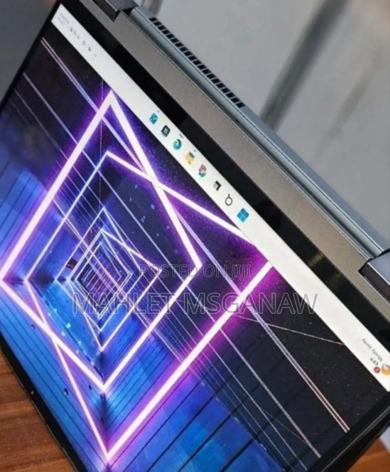 New Laptop Lenovo Yoga 7i 16GB Intel Core I7 SSD 512GB