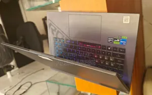 New Laptop Asus ROG Strix G16 G614 16GB Intel Core i7 SSD 1T