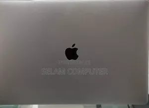 New Laptop Apple MacBook Pro 2019 16GB Intel Core I9 SSD 512GB