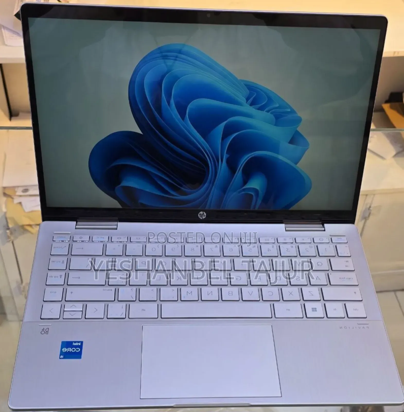 New Laptop HP Pavilion X360 8GB Intel Core I5 SSD 512GB