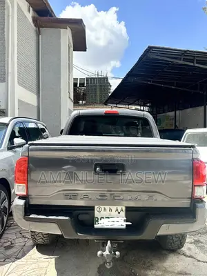 Toyota Tacoma 2019 Black