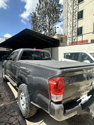 Toyota Tacoma 2019 Black
