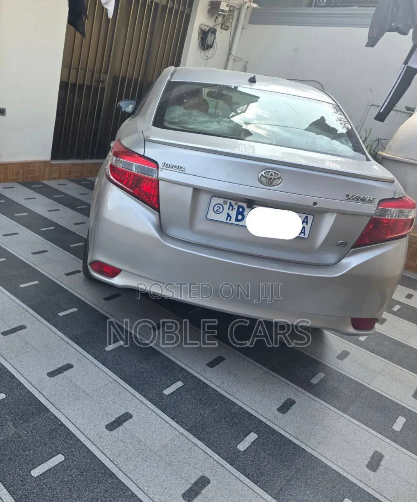 Toyota Yaris 2017 Silver