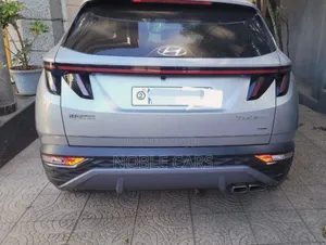 Hyundai Tucson 2022 Silver