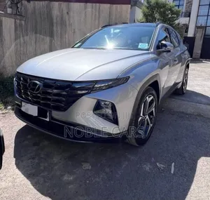 Hyundai Tucson 2022 Silver