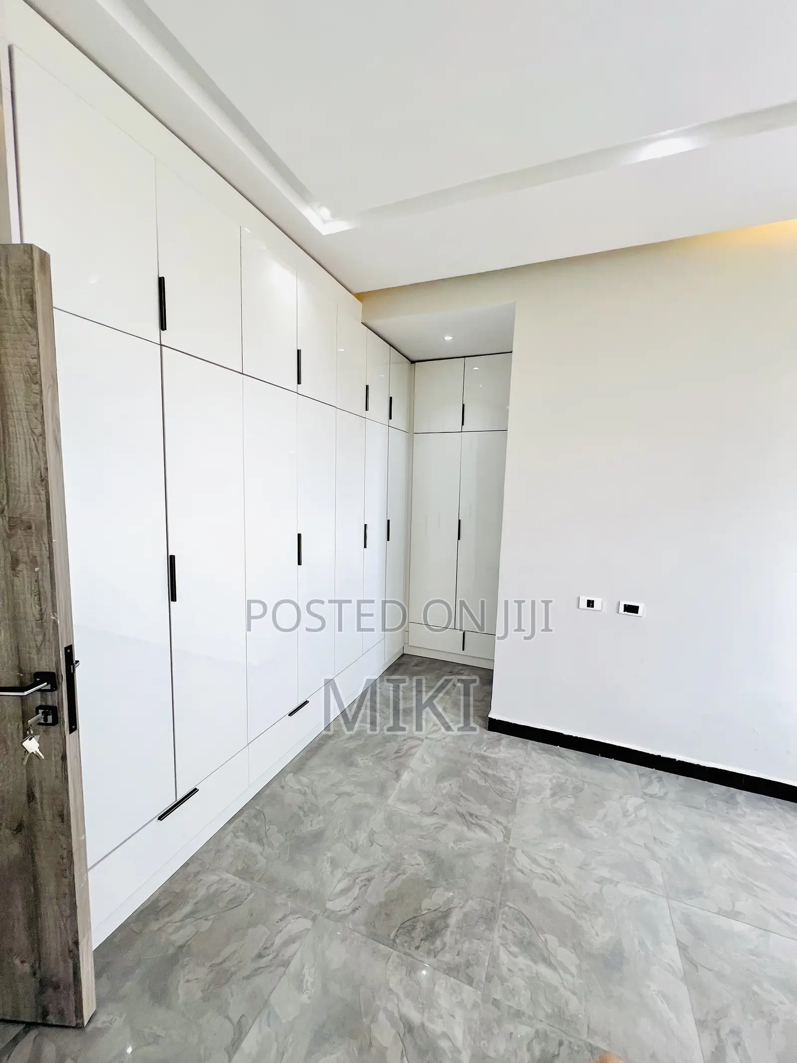 Furnished 3bdrm Apartment in Haile Garment, Nifas Silk-Lafto for sale