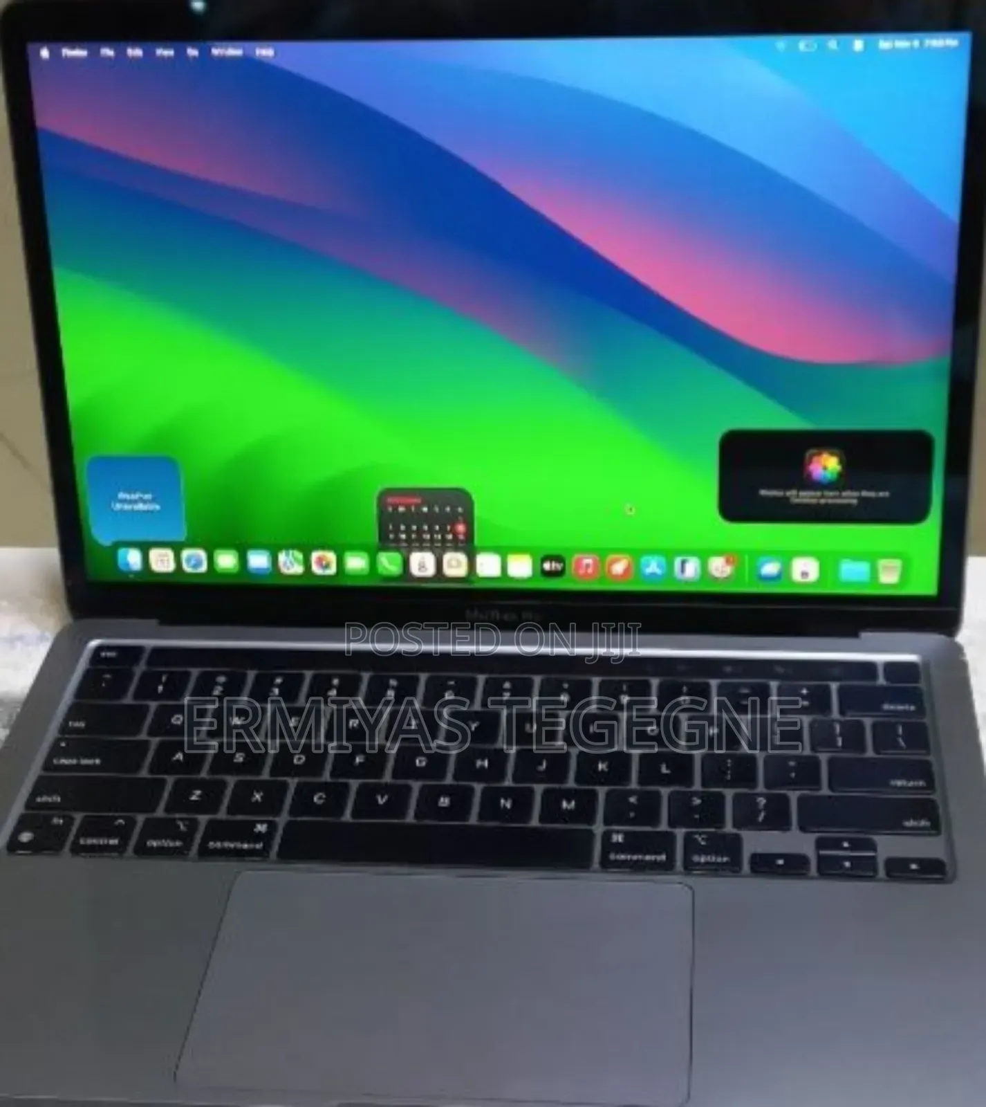 New Laptop Apple MacBook Pro M1 16GB Apple M2 Ultra SSD 256GB