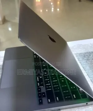 New Laptop Apple MacBook Pro M1 16GB Apple M2 Ultra SSD 256GB