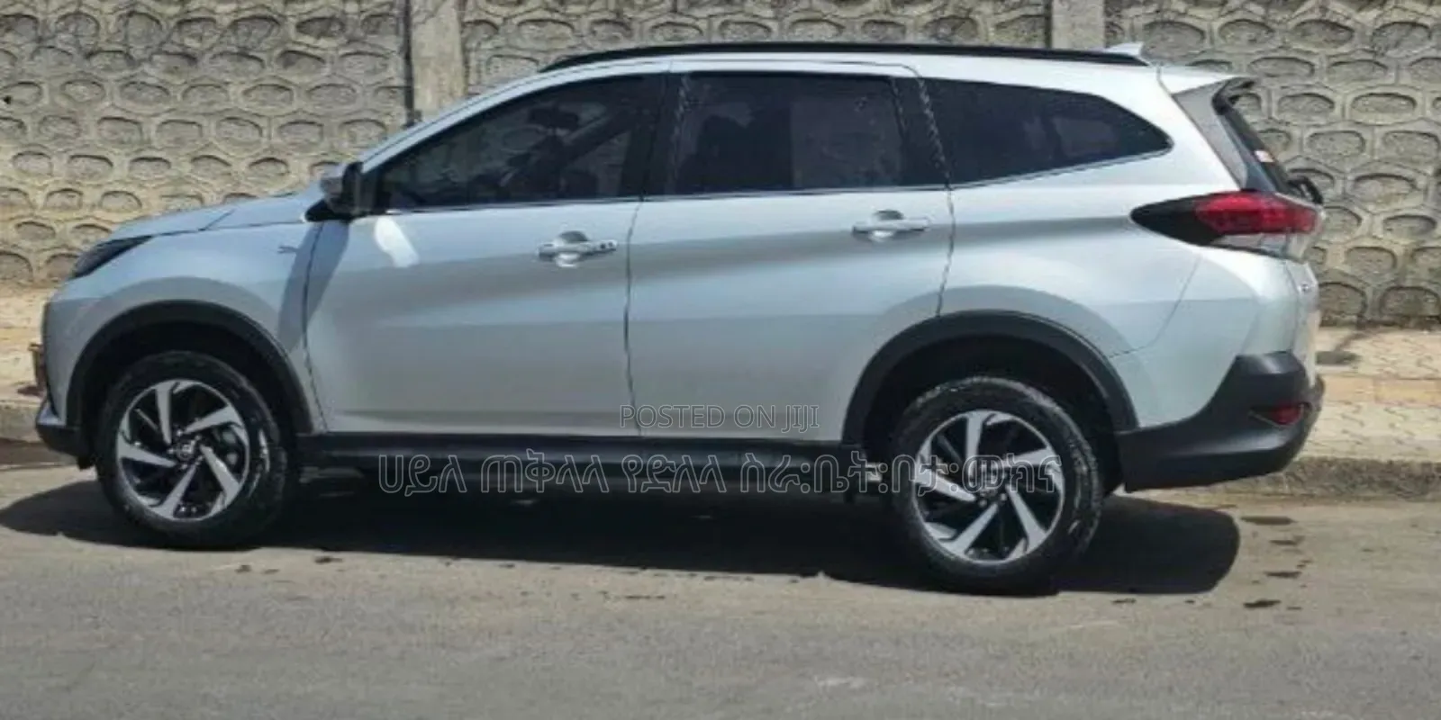 Toyota Rush 2022 Silver