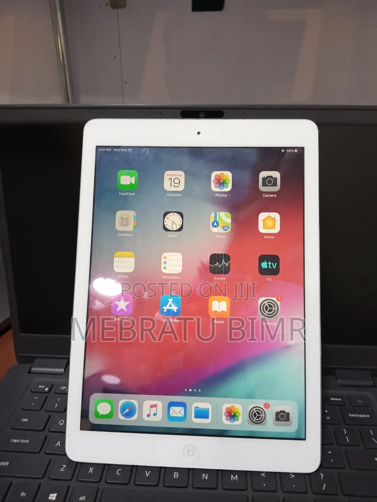 New Apple iPad 9.7 64 GB Silver