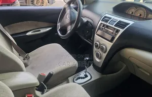 Toyota Yaris 2008 Blue