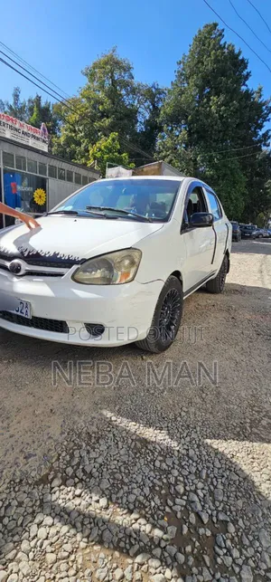 Toyota Platz 1.0 FWD 2005 White