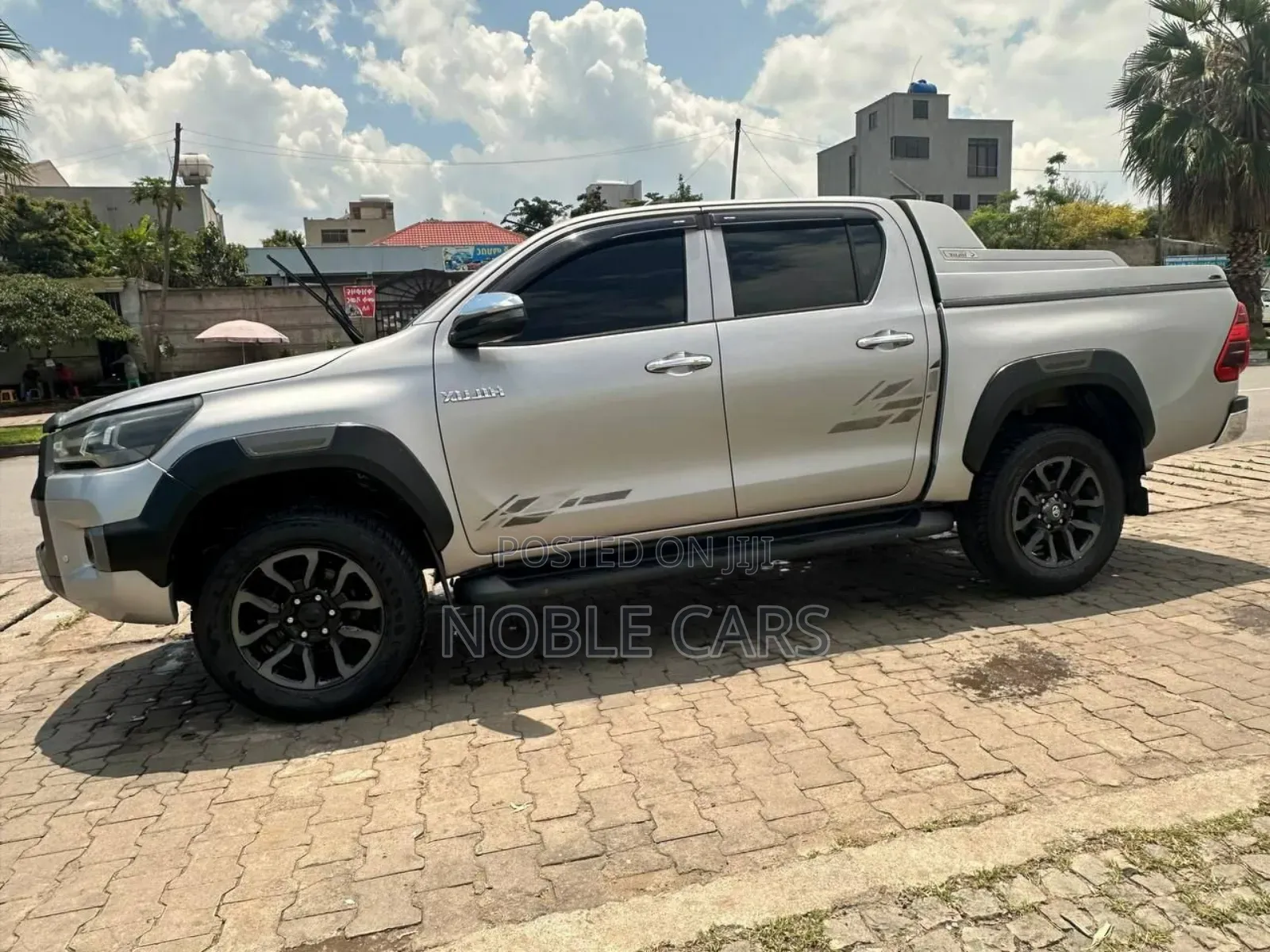 Toyota Hilux 2022 Silver