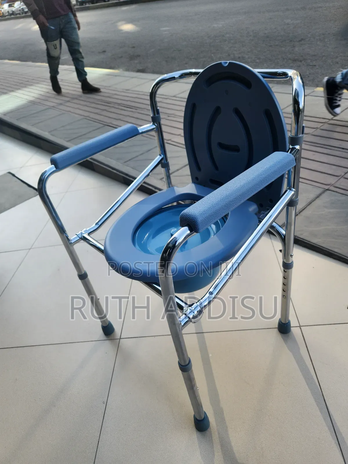 Commode Chair妹妹almunium Toilet Chair丸是commode Chair翗我toilet Chair