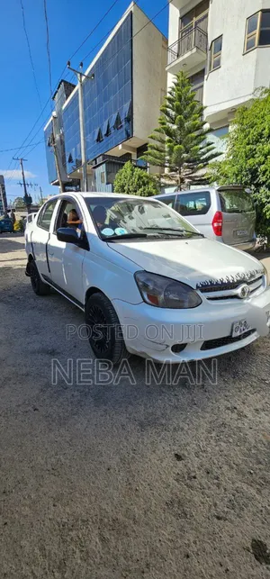 Toyota Platz 1.0 FWD 2005 White