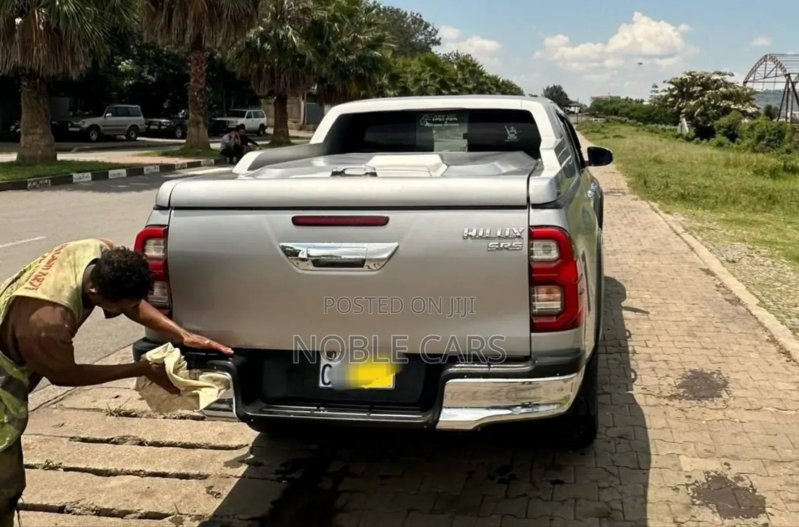 Toyota Hilux 2022 Silver