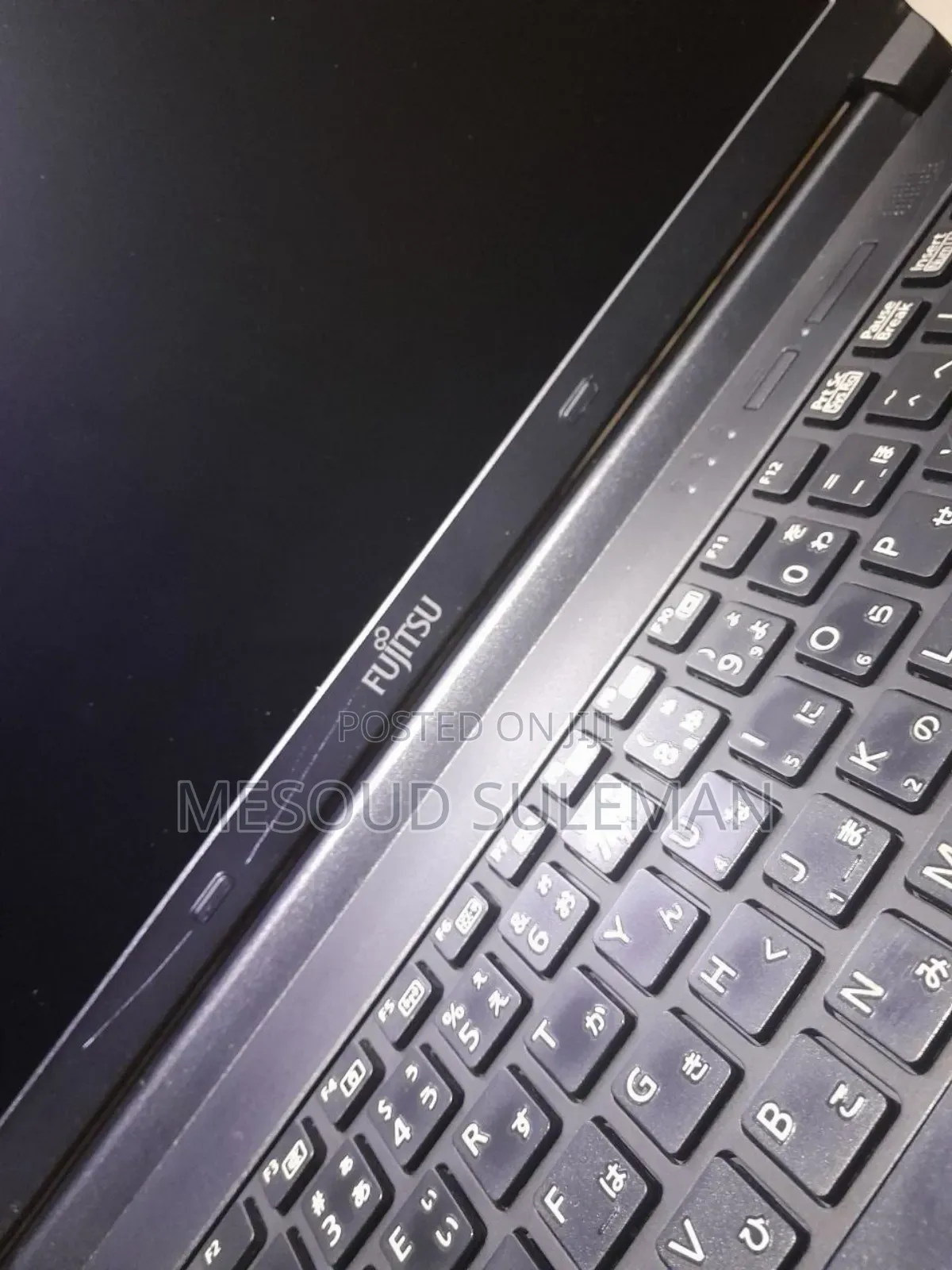 Laptop Fujitsu Lifebook A557 8GB Intel Core I5 HDD 320GB