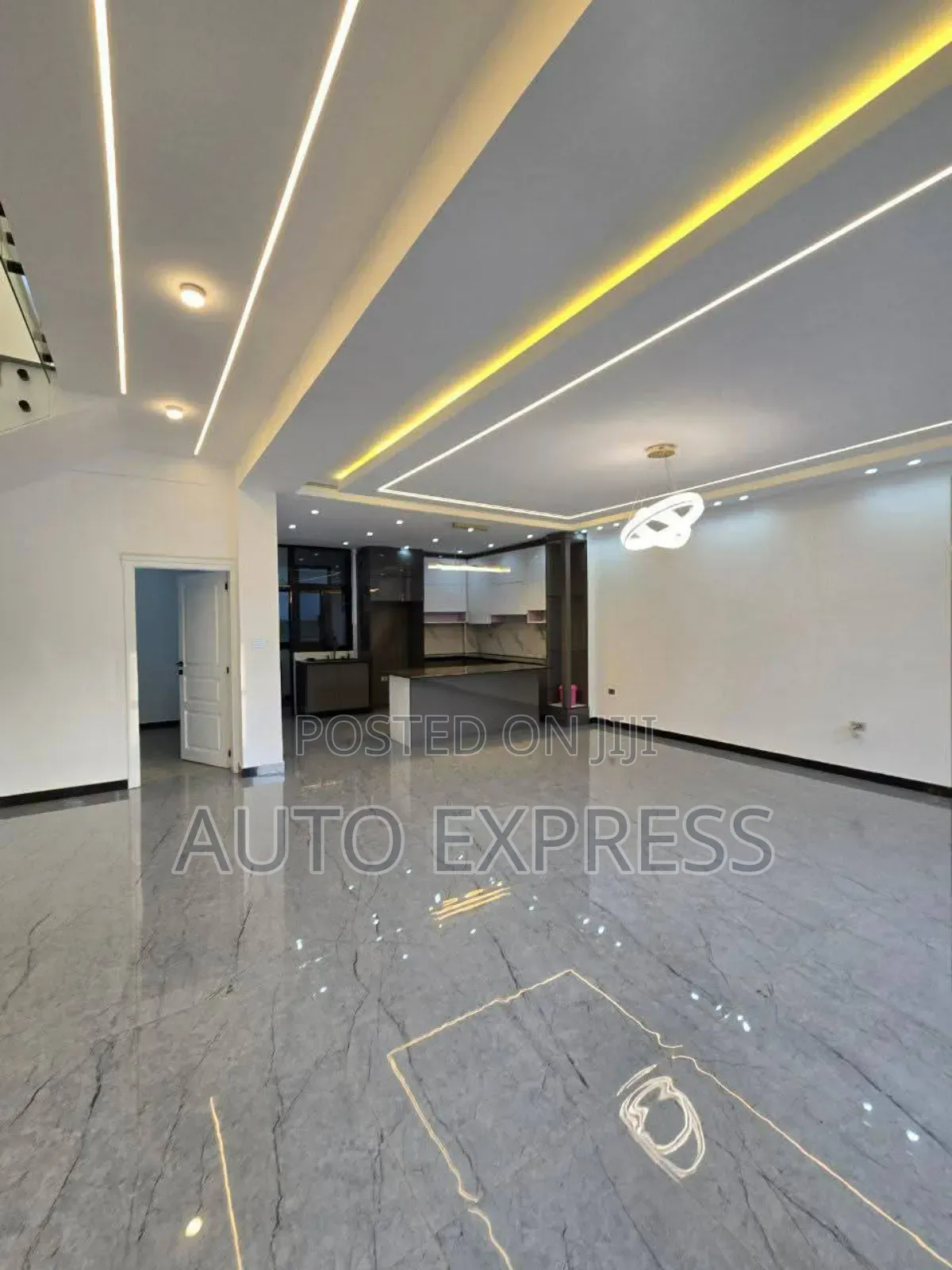 6bdrm Townhouse/Terrace in Yeka for sale