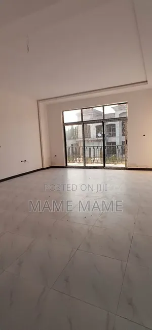 7bdrm House in Tafo, Bole for sale