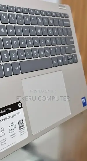 New Laptop HP OmniBook 5 14" 16GB Intel Core I7 SSD 512GB