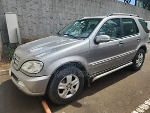 Mercedes-Benz M Class ML 350 AWD 4Matic (3.5L V6 7A) 2006 Blue