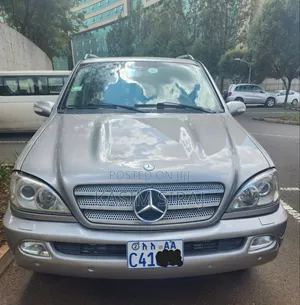 Photo - Mercedes-Benz M Class ML 350 AWD 4Matic (3.5L V6 7A) 2006 Blue