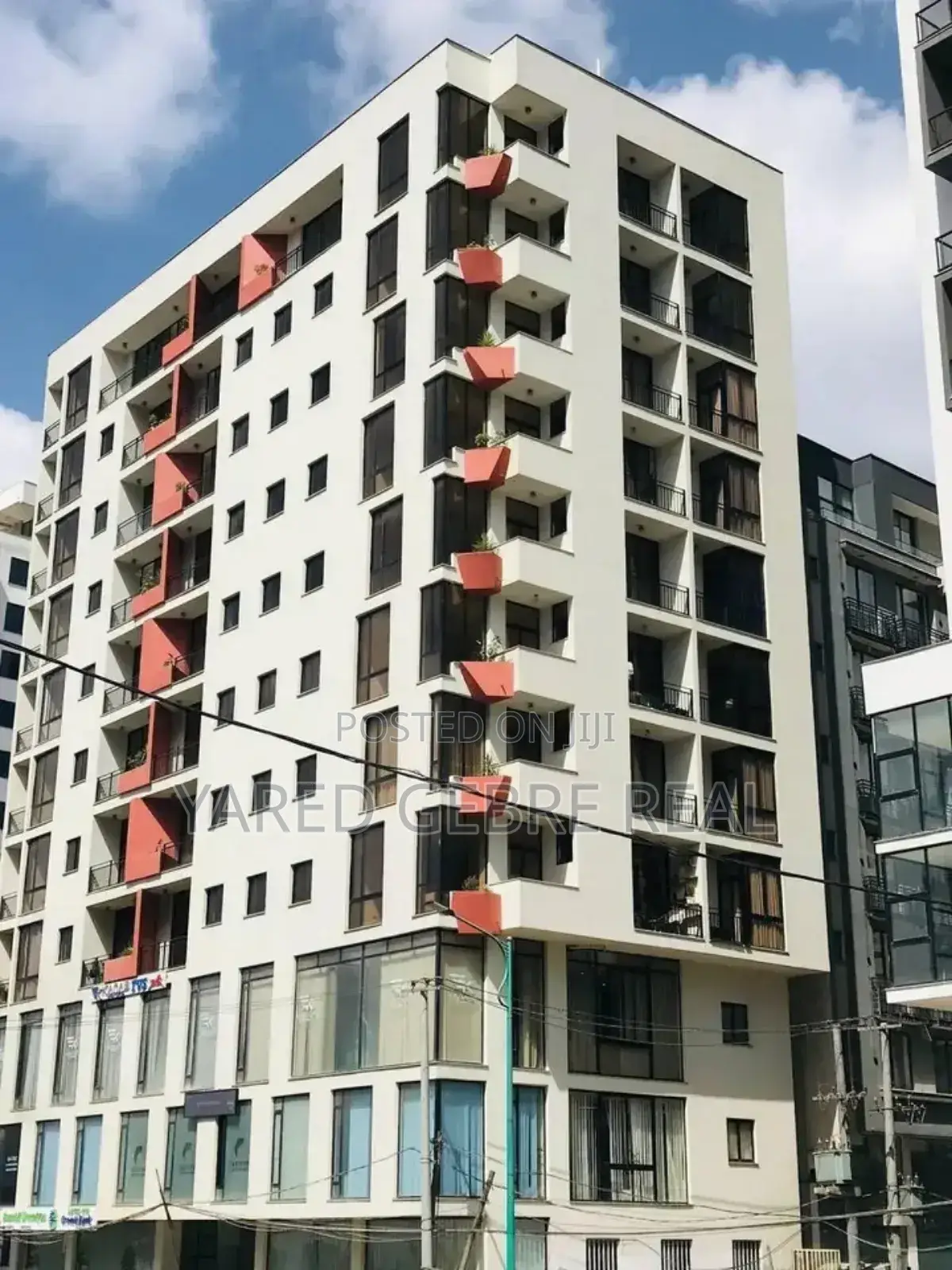 Furnished 3bdrm Apartment in Kirkos for sale