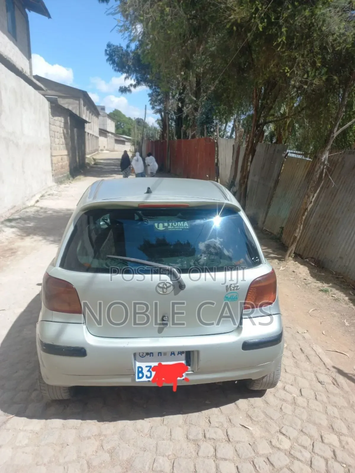 Toyota Vitz 2002 Gold