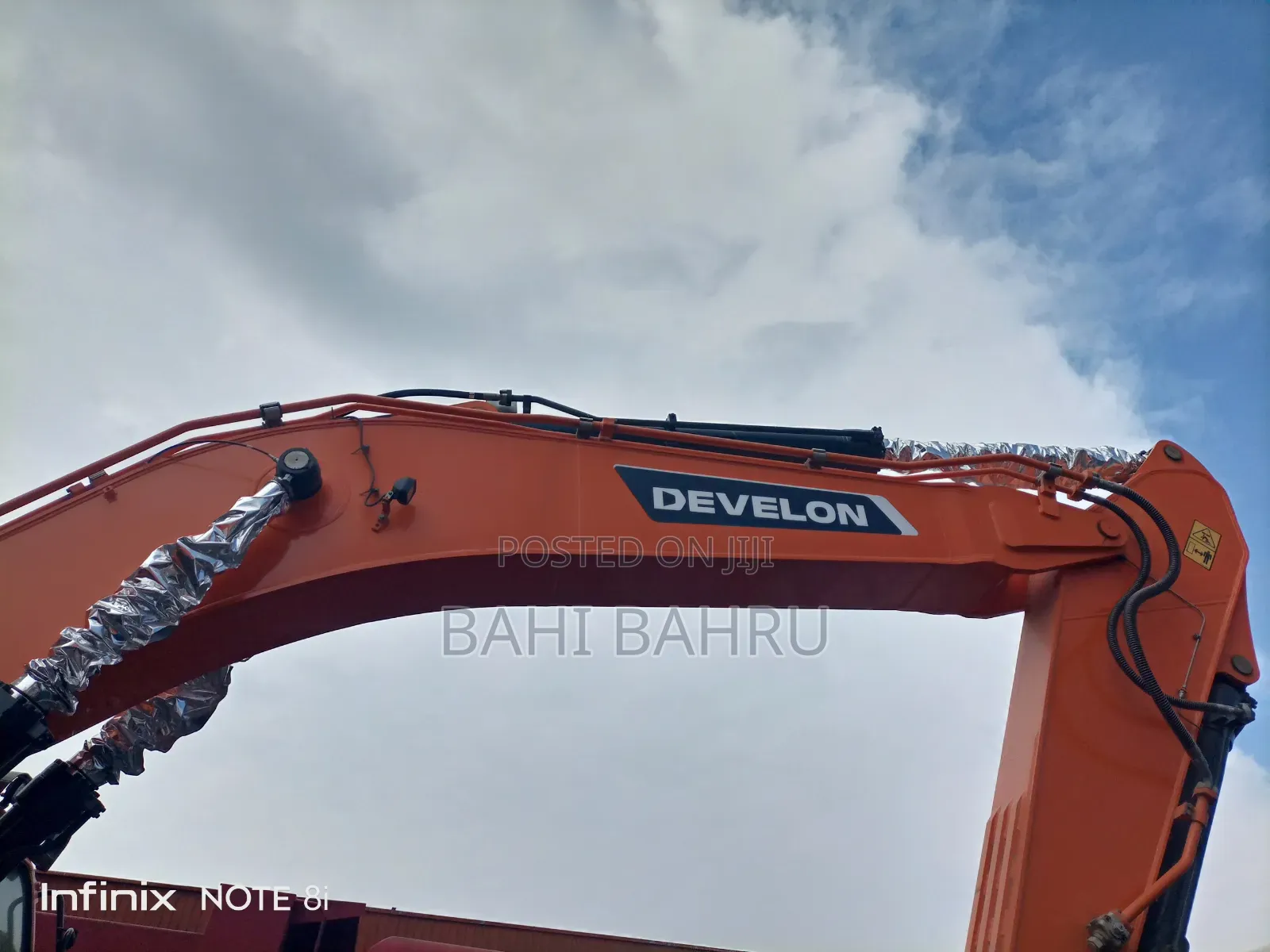 Develon for Sell Cash/Bank