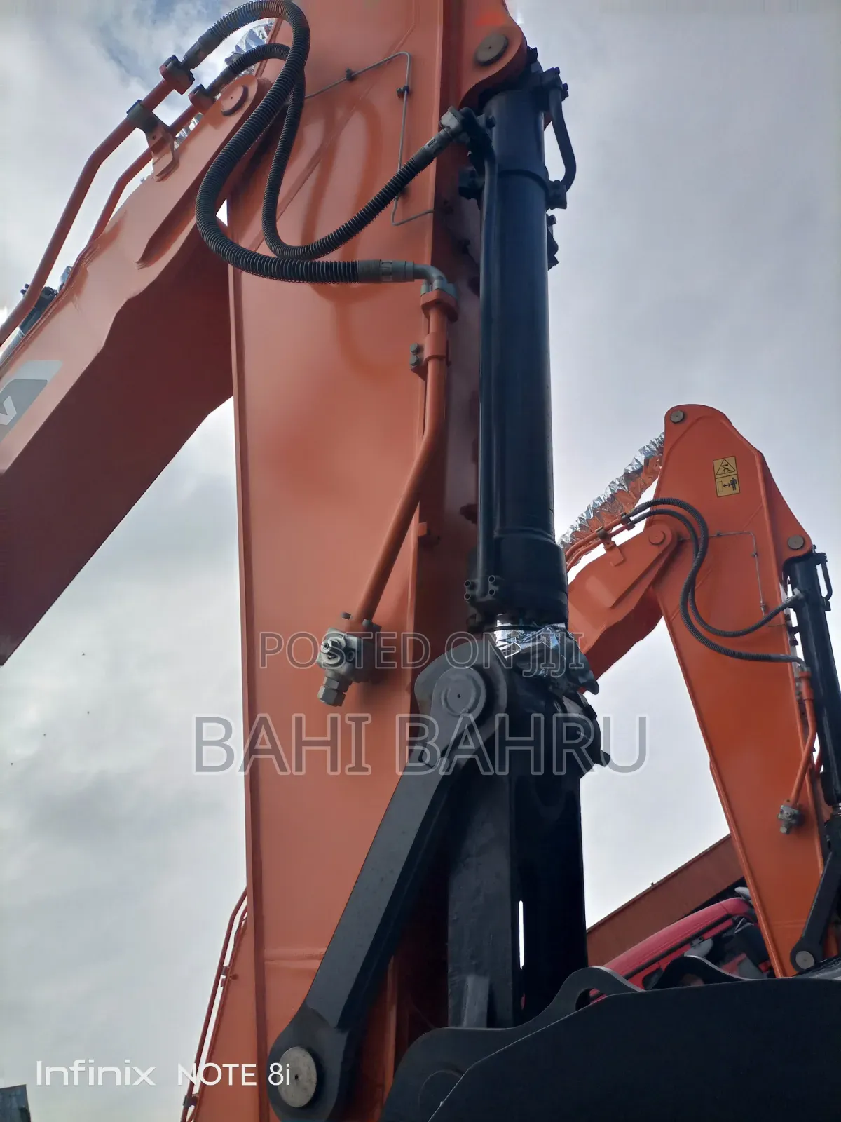 Develon for Sell Cash/Bank