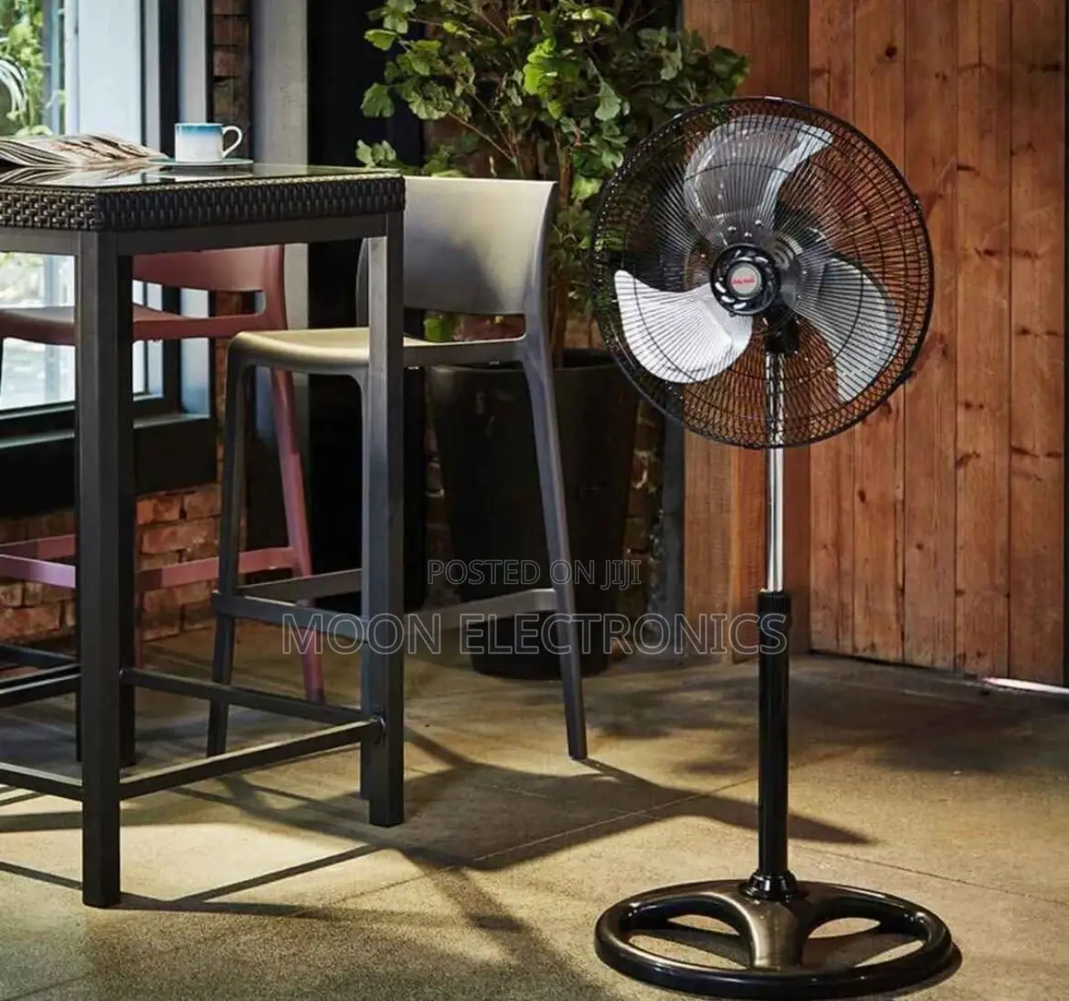  Proud 18′′ Standing Fan – High‐Power Cooling for Big Spaces