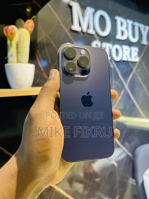 Photo - Apple iPhone 14 Pro 128 GB Purple