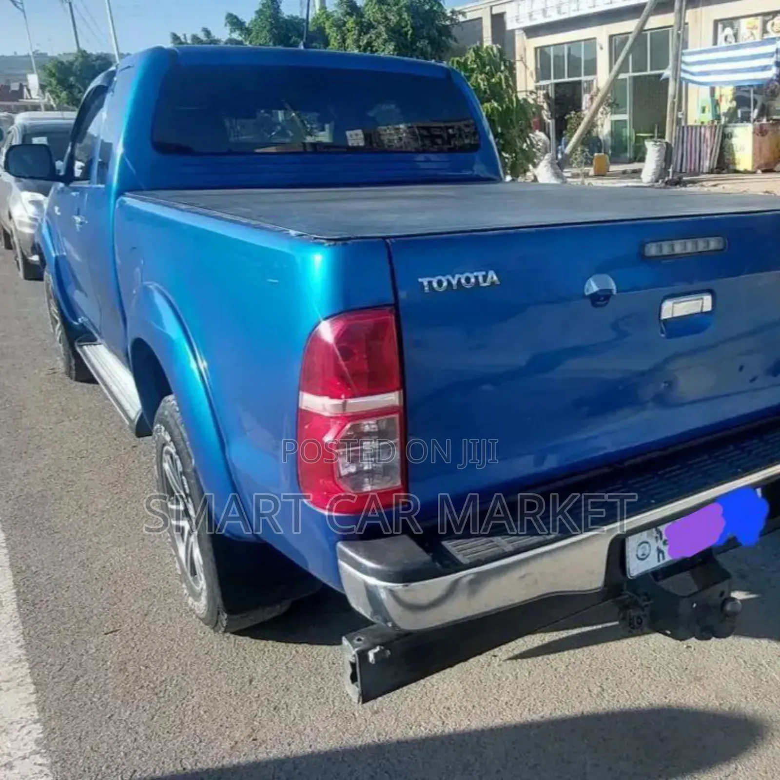 Toyota Hilux 2015 Blue