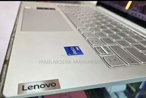 New Laptop Lenovo Yoga 7i 16GB Intel Core I7 SSD 512GB