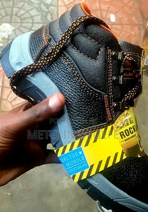 Rocklander Safety Shoes