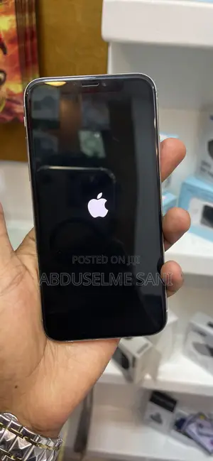 Photo - Apple iPhone X 64 GB White