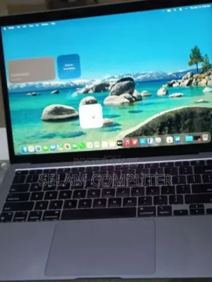 Photo - New Laptop Apple MacBook Pro M1 8GB Apple M1 SSD 256GB