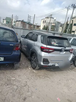 Toyota Raize 2021 Silver