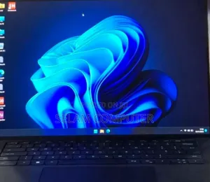 Photo - New Laptop Dell Precision 5570 16GB Intel Core i7 SSD 512GB