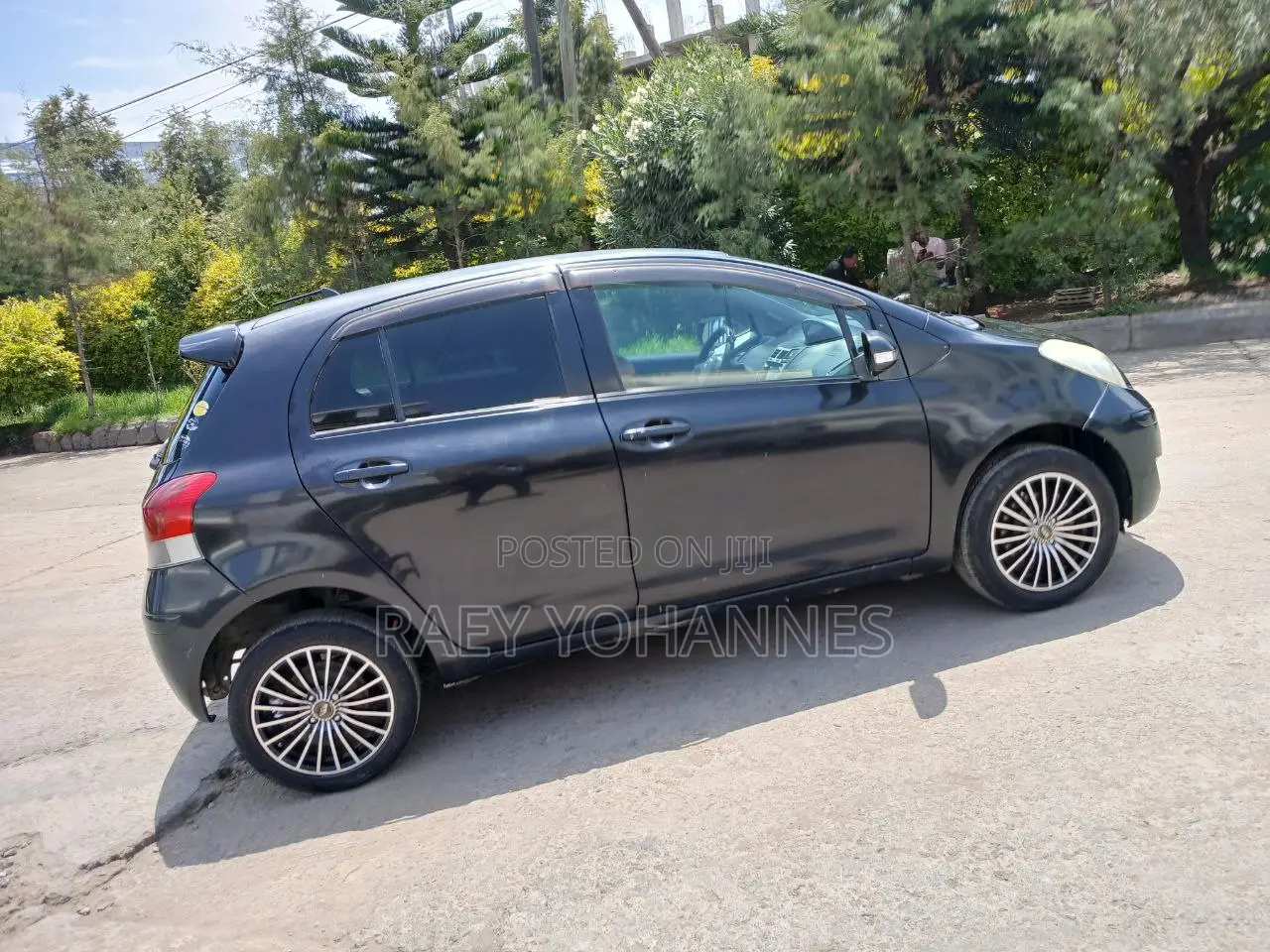 Toyota Yaris 2010 Black