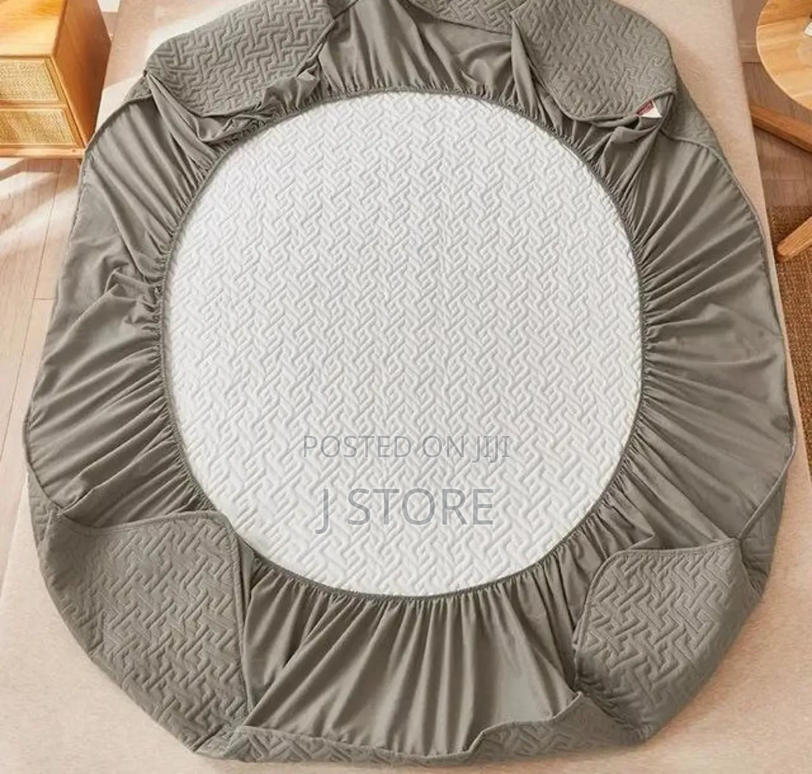 Waterproof Mattress Protector (የዋተር ፕሩፋ የፍራሽ ሸፋን)