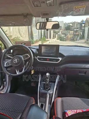 Toyota Raize 1.0 AWD 2022 Silver