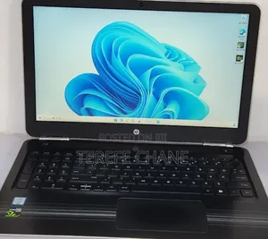 New Laptop HP Pavilion 15 8GB Intel Core I5 SSD 256GB