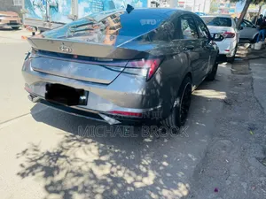 Hyundai Avante 2021 Gray