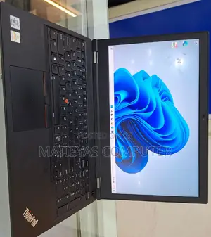 New Laptop Lenovo 16GB Intel Core I7 SSD 256GB