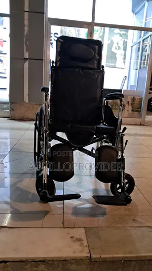 Photo - Toilet Wheelchair水手wheelchair水手wheelchair廿手wheelchair廿手wheelchair廿田whe