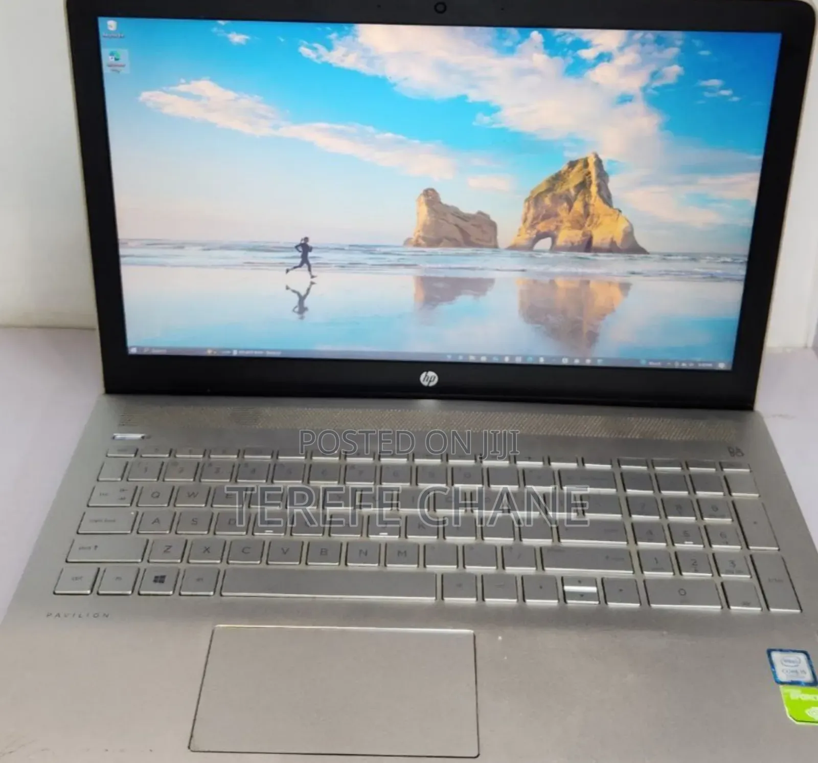 New Laptop HP Pavilion 10 8GB Intel Core I5 HDD 1T