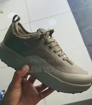 Lightweight Waterproof Shoes