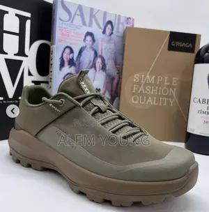 Photo - Waterproof High Quality Shoes